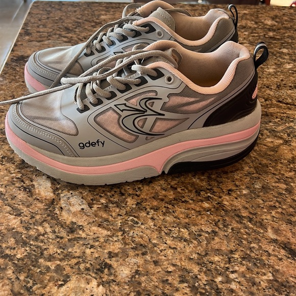 Light Pink and Gray Sneakers - Picture 3 of 9
